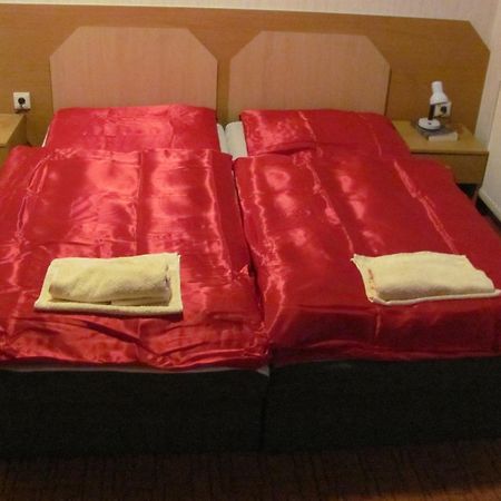 Pension Hostad Gabcikovo Экстерьер фото