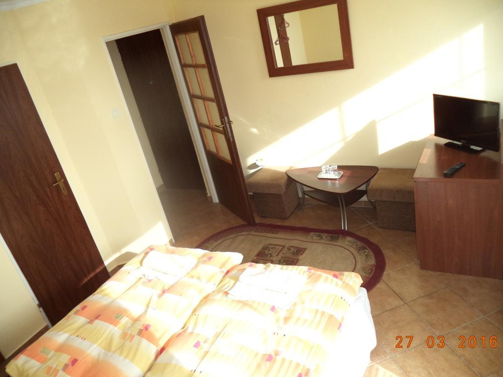 Pension Hostad Gabcikovo Экстерьер фото