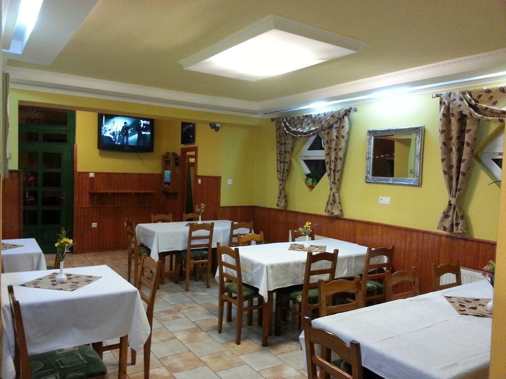 Pension Hostad Gabcikovo Экстерьер фото