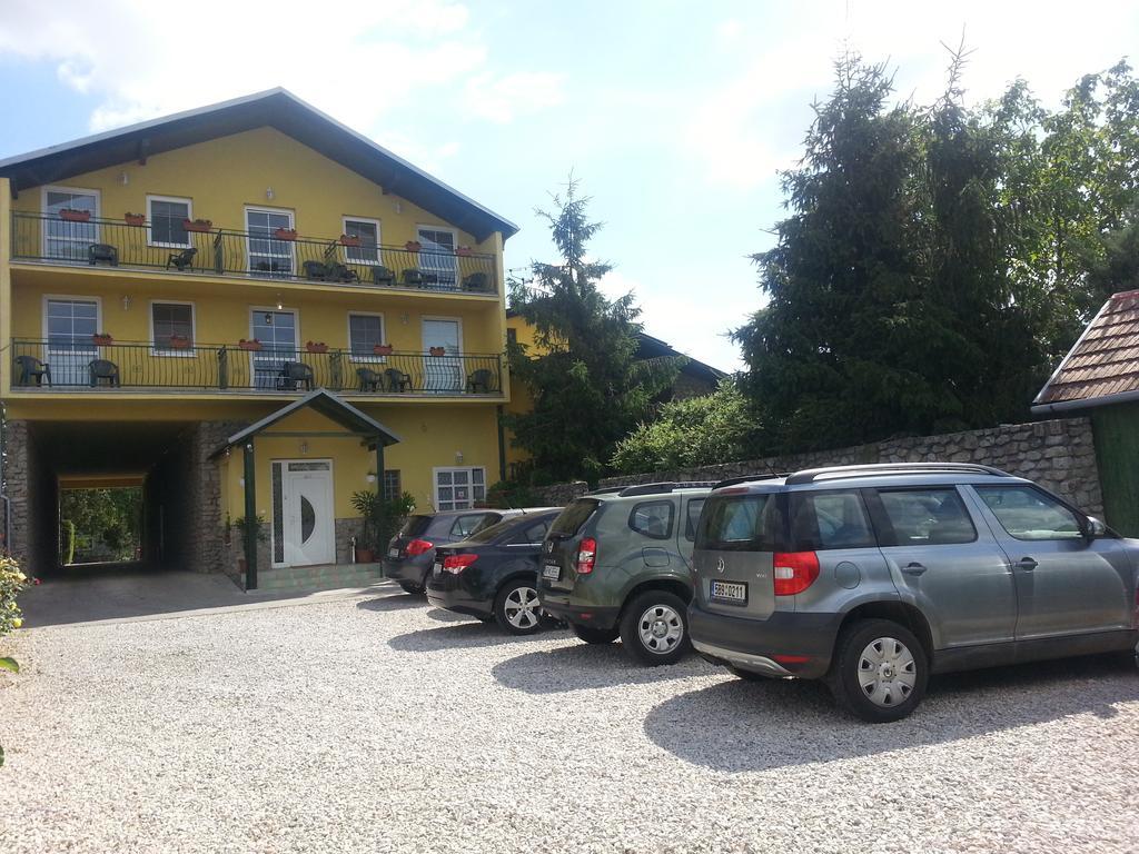 Pension Hostad Gabcikovo Экстерьер фото